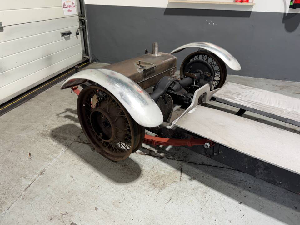 Image 16/25 of Rover 14 (1936)