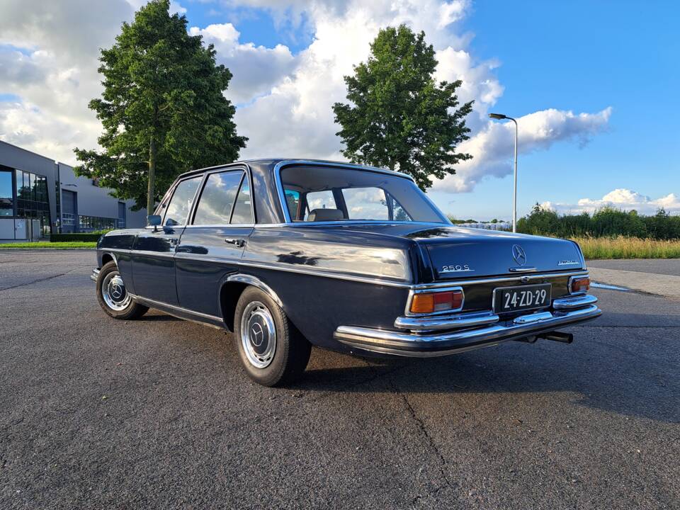Bild 6/19 von Mercedes-Benz 250 S (1968)