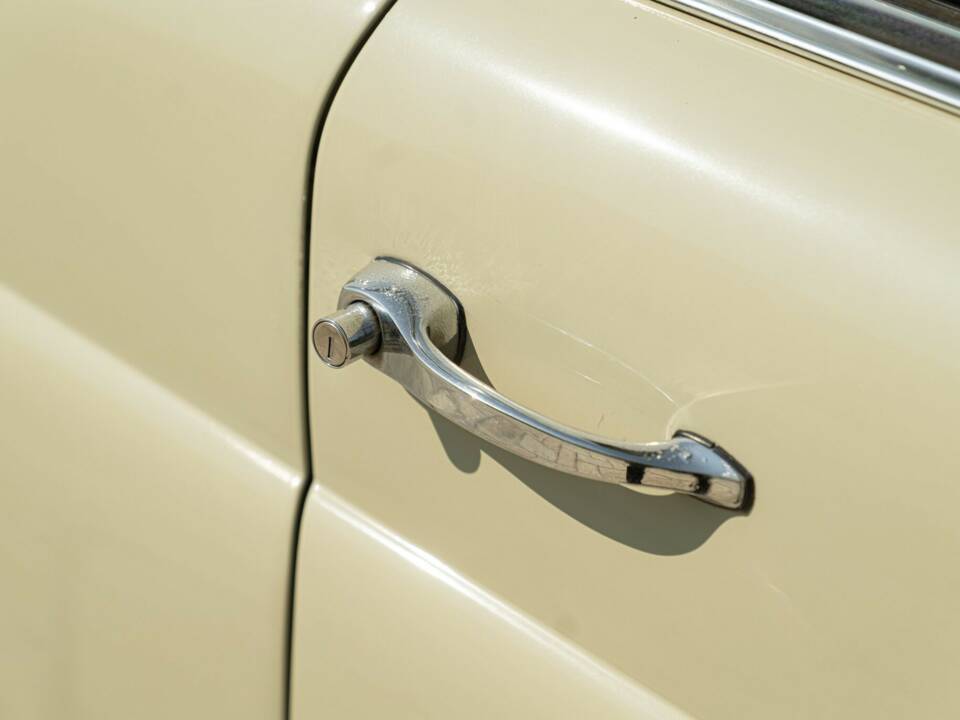 Bild 22/50 von Mercedes-Benz 200 (1966)