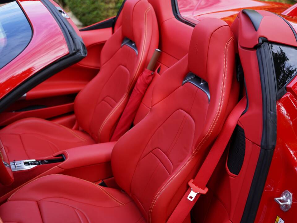Image 4/14 of Ferrari SF90 Spider (2024)