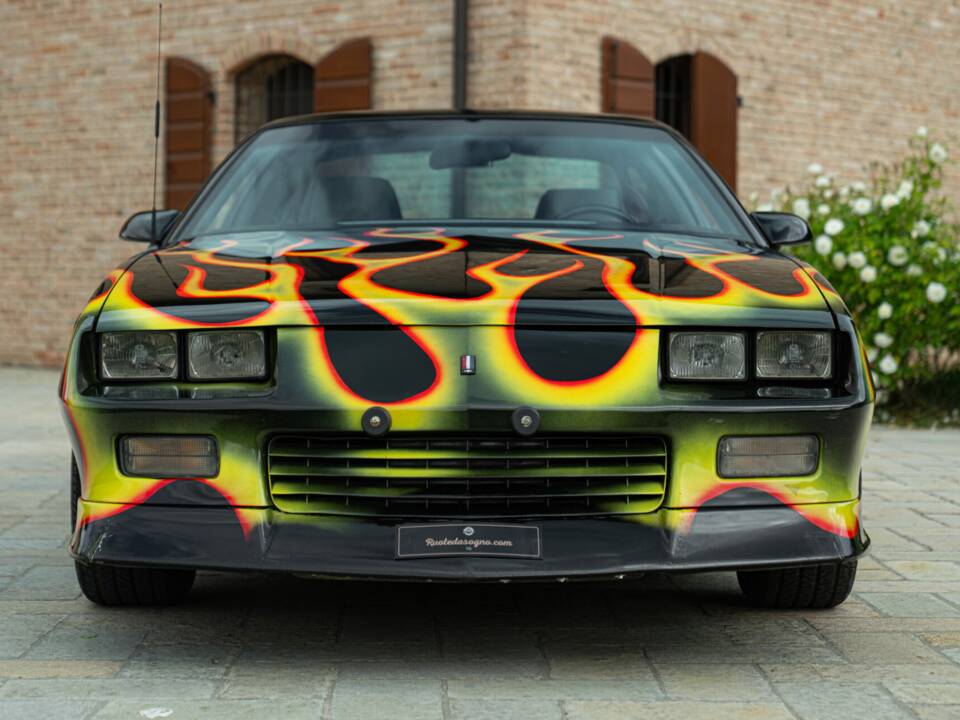 Bild 3/50 von Chevrolet Camaro Z28 (1992)