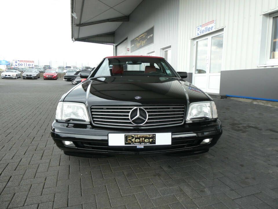 Image 2/28 of Mercedes-Benz SL 500 (1998)