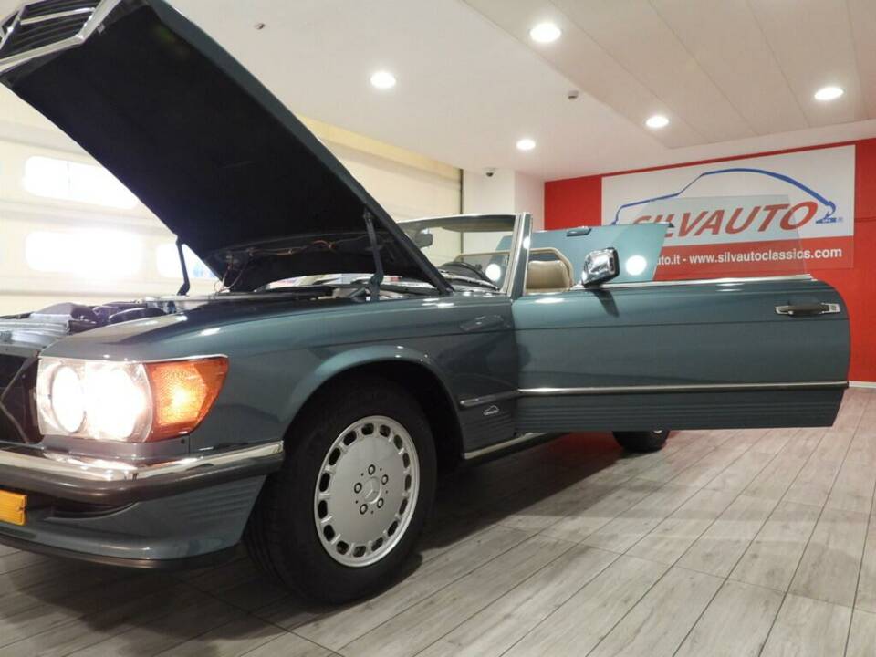 Image 7/10 de Mercedes-Benz 560 SL (1988)