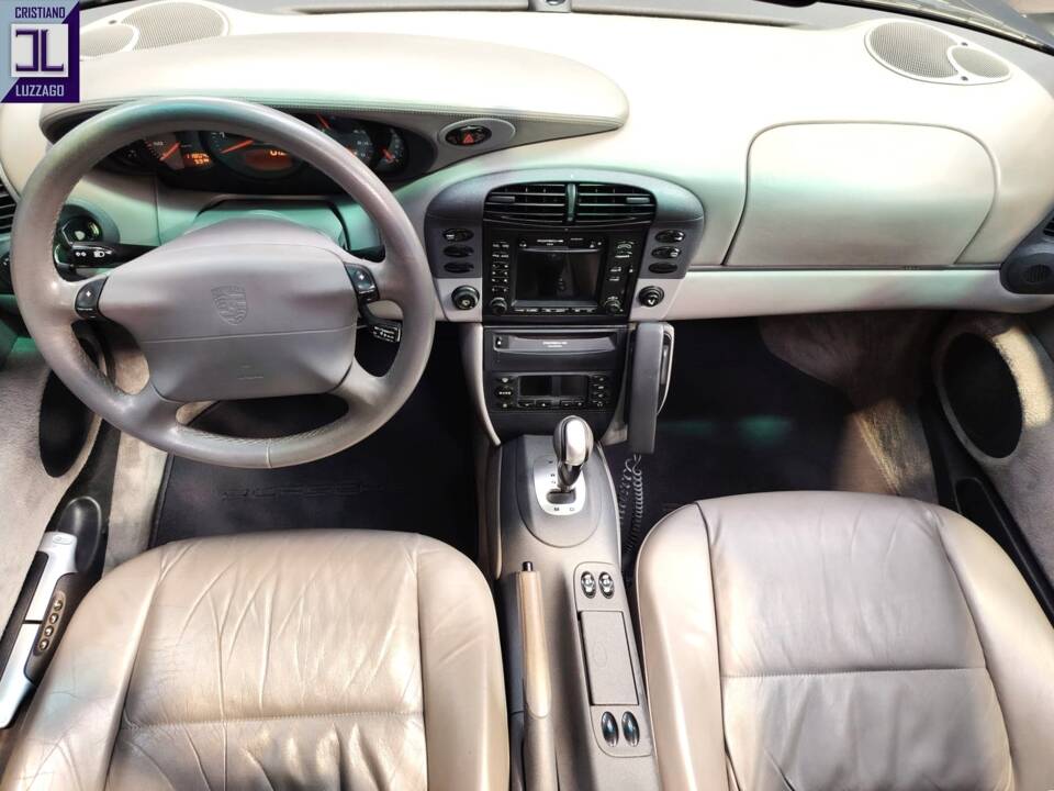 Bild 18/93 von Porsche 911 Carrera 4 (1998)