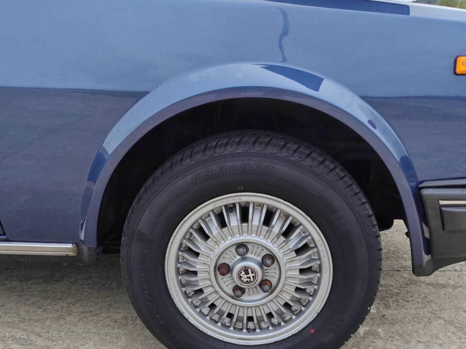 Image 32/34 of Alfa Romeo Alfa 6 - 2.5 (1979)