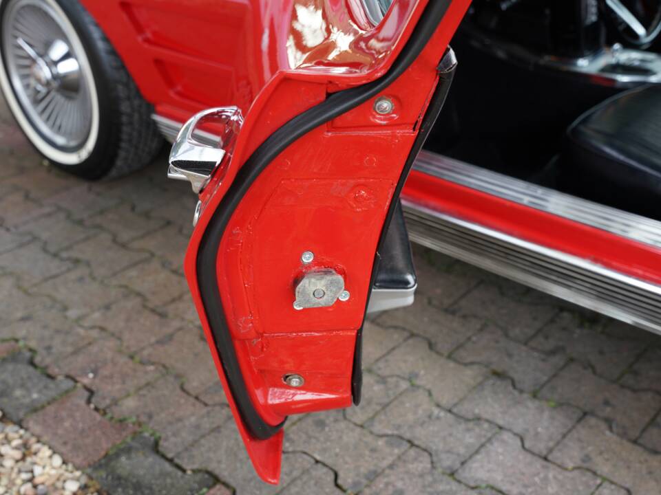 Image 40/50 of Chevrolet Corvette Sting Ray (1963)