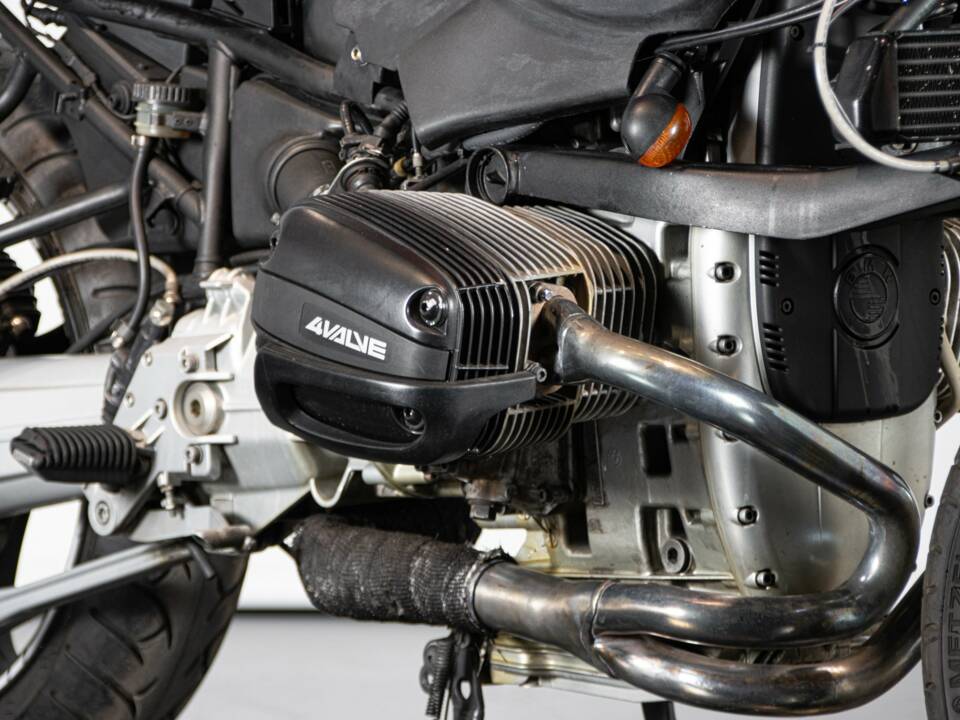 Image 37/50 de BMW R 1100 R (1998)