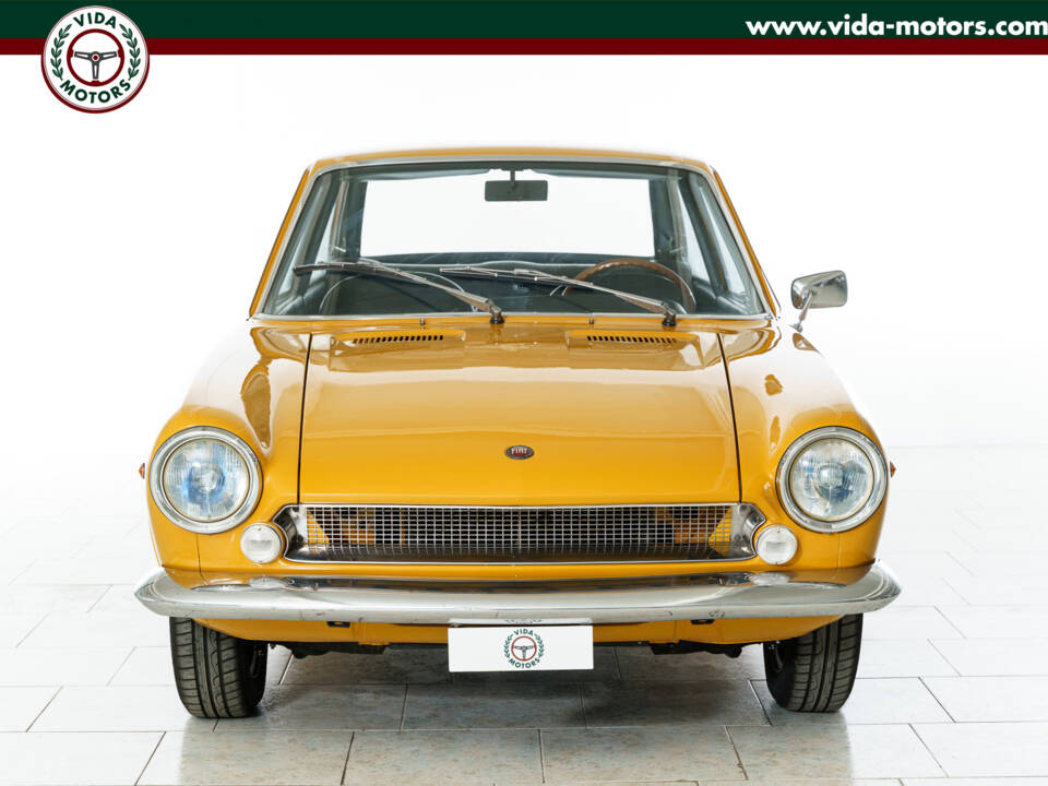 Image 2/29 of FIAT 124 Sport Coupe (1968)