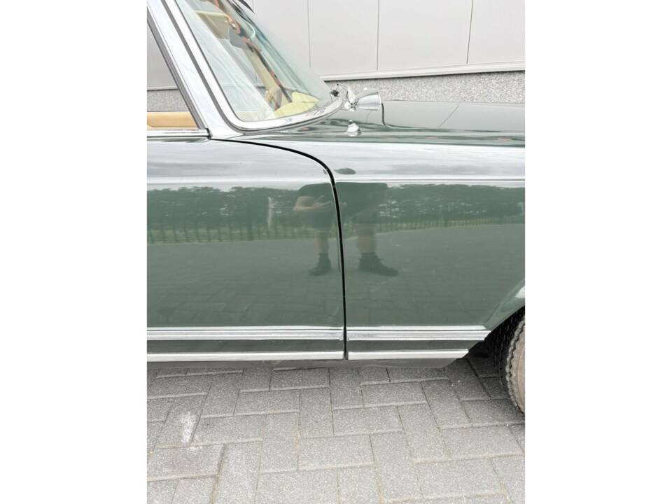 Image 40/50 de Mercedes-Benz 280 SL (1970)