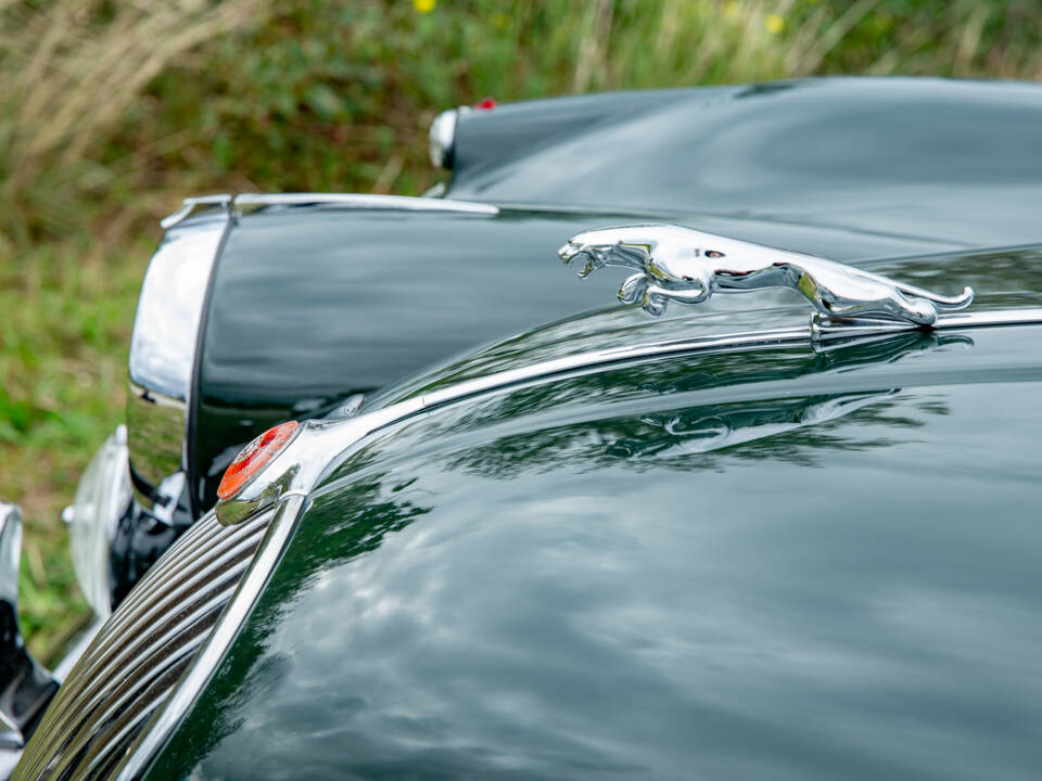 Image 4/100 of Jaguar XK 150 FHC (1960)