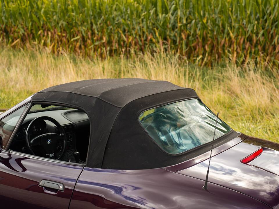 Image 35/36 of BMW Z3 1.9 (1998)