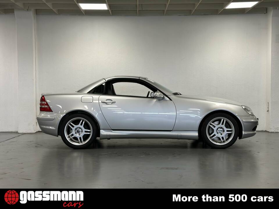 Bild 4/15 von Mercedes-Benz SLK 32 AMG (2001)