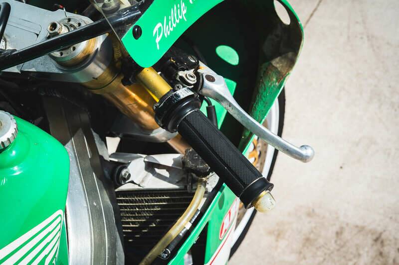 Image 19/50 of Honda VFR 750R RC 30 (1992)
