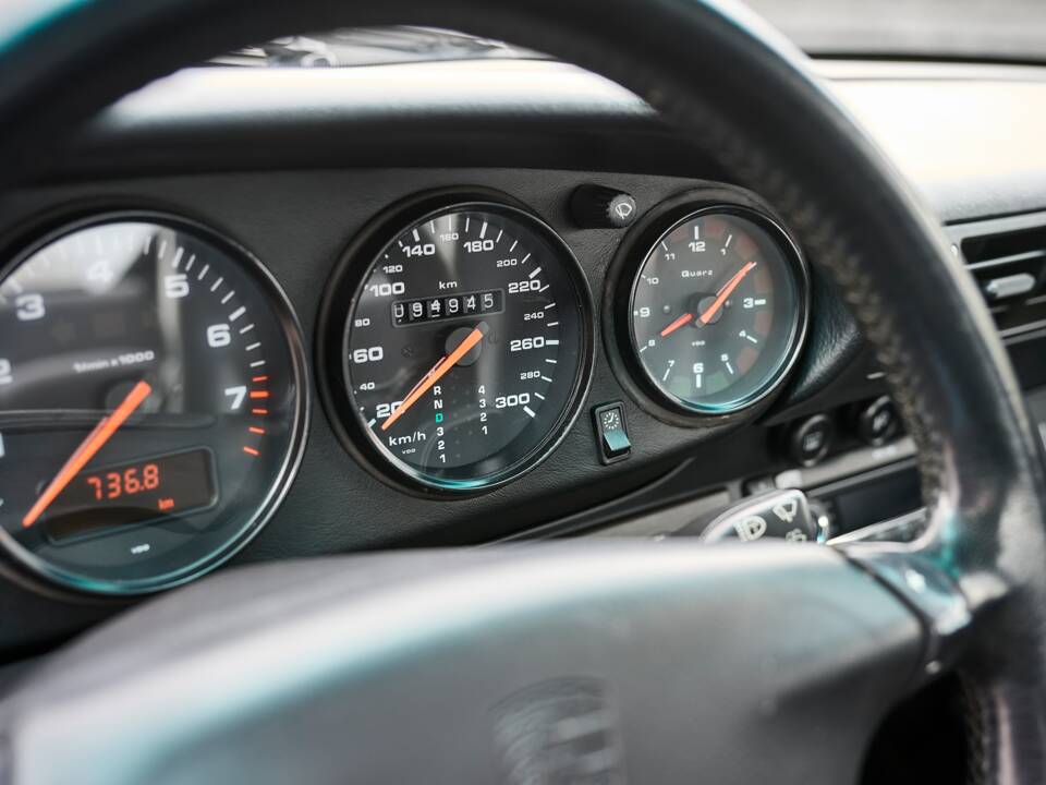 Bild 12/32 von Porsche 911 Carrera (1995)