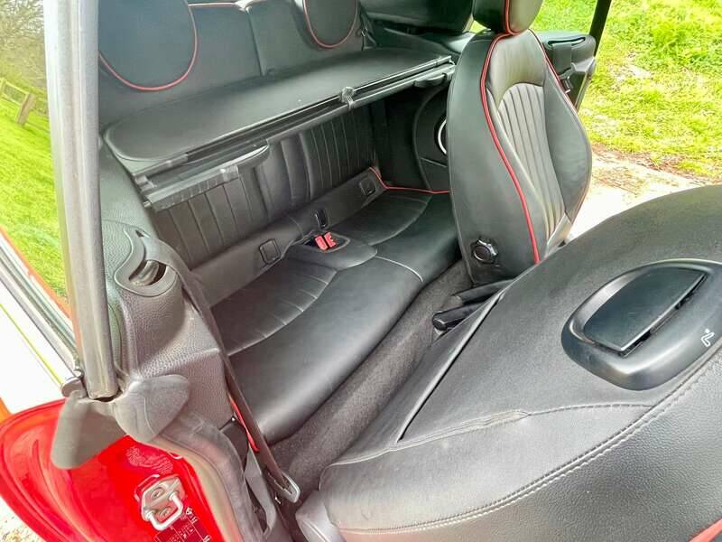 Image 21/28 of Mini John Cooper Works (2015)