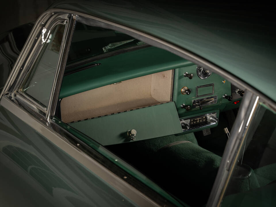 Immagine 13/30 di Aston Martin DB 4 Prototype (1957)