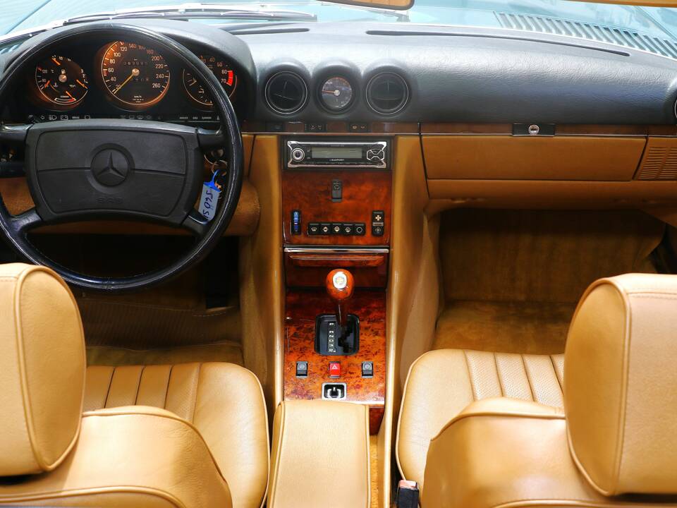 Image 19/25 of Mercedes-Benz 560 SL (1986)