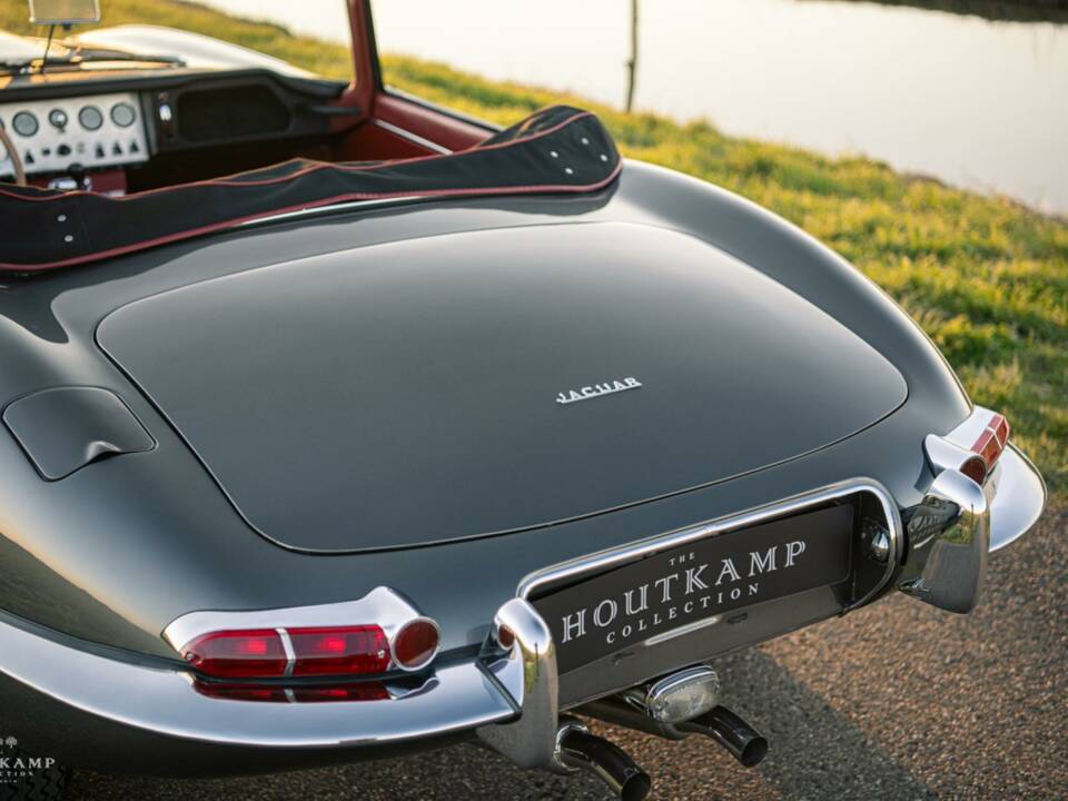Image 47/50 de Jaguar E-Type 3.8 Flat Floor (1961)