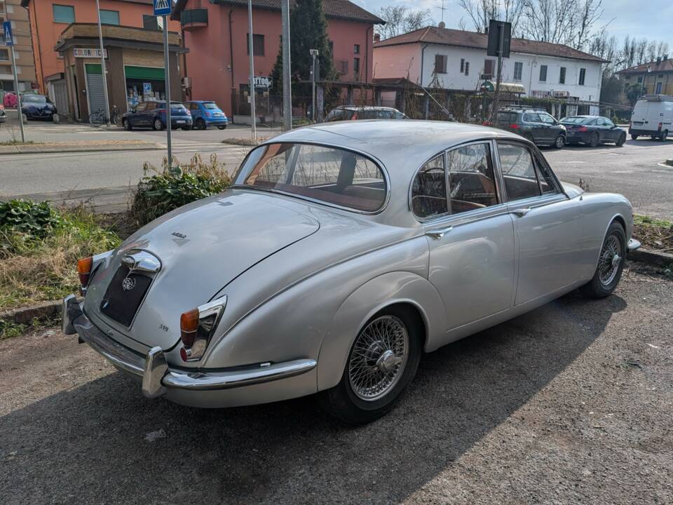 Image 3/6 of Jaguar 340 (1968)