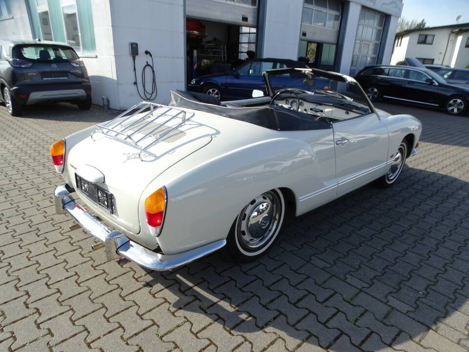 Image 6/26 de Volkswagen Karmann Ghia 1600 (1971)