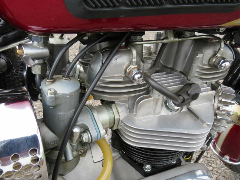 Image 16/50 de Triumph DUMMY (1970)