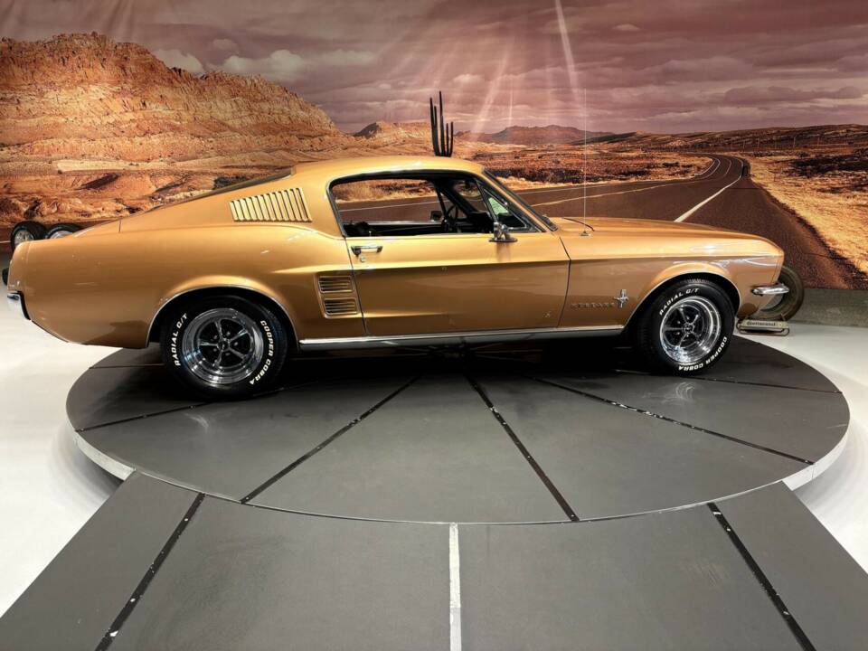 Afbeelding 21/50 van Ford Mustang 289 (1967)
