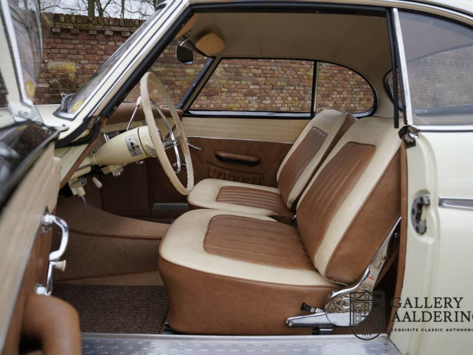 Immagine 16/50 di Borgward Isabella Coupe (1957)