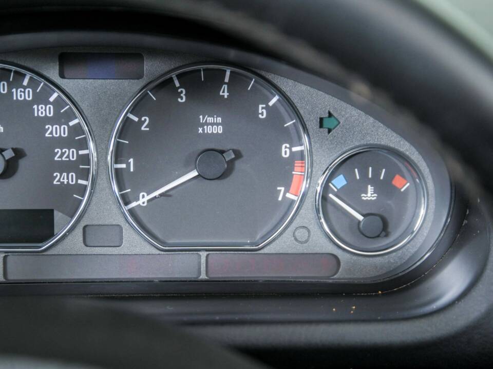 Immagine 17/50 di BMW Z3 2.8 (1998)