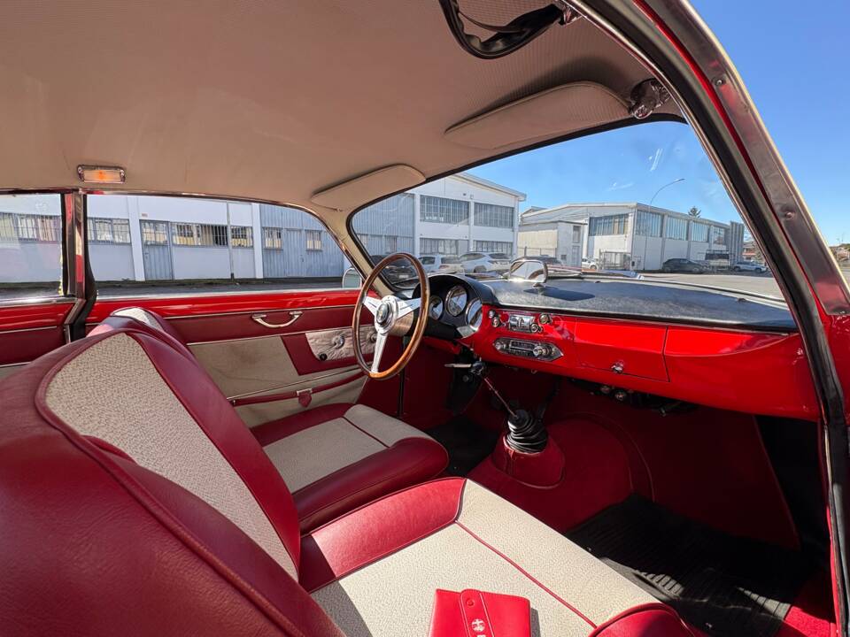 Image 7/25 of Alfa Romeo Giulietta Sprint (1960)