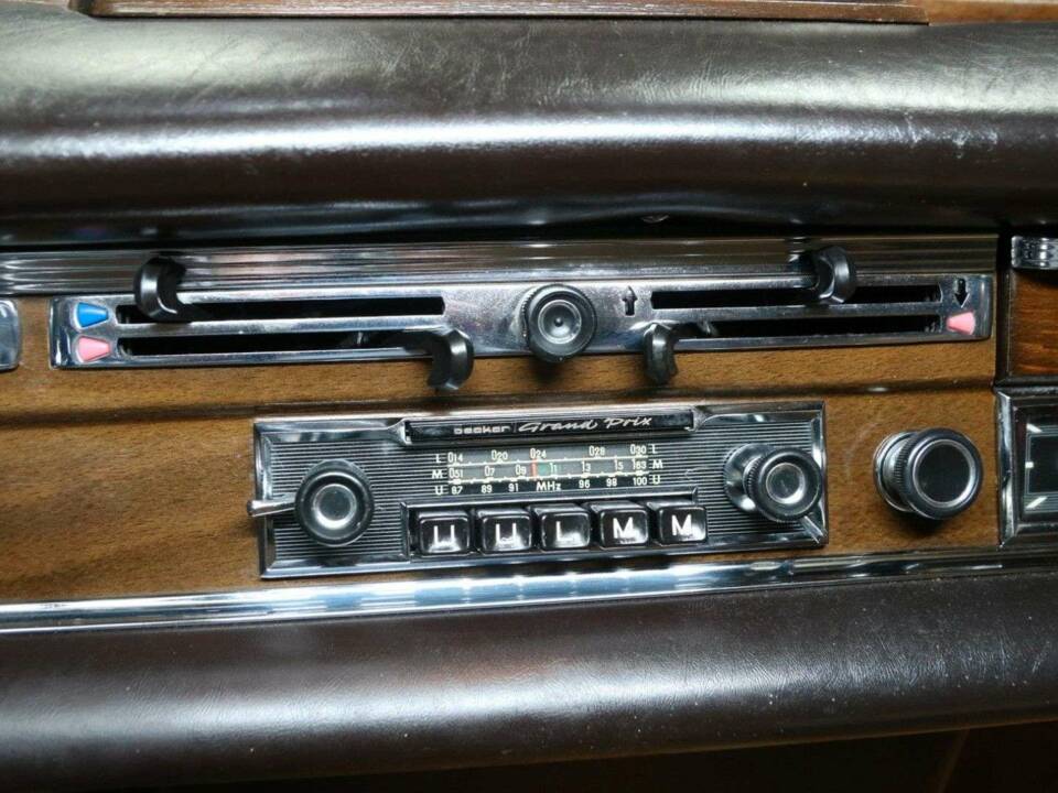 Imagen 15/30 de Mercedes-Benz 300 SE (1961)