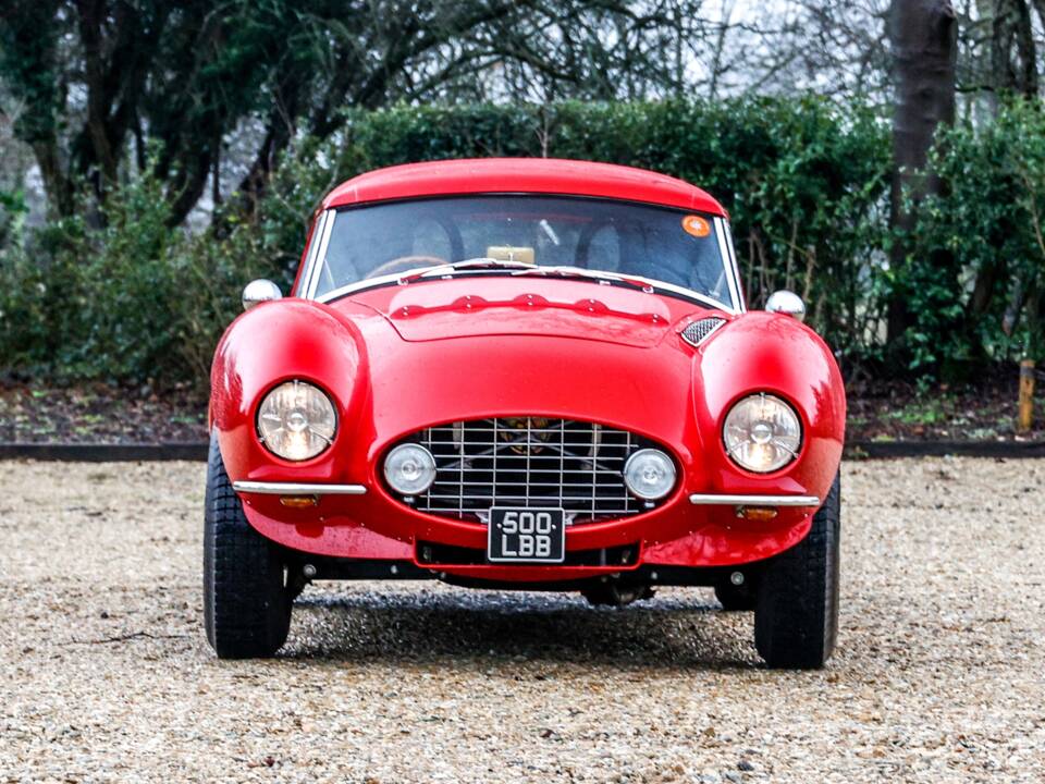 Image 6/49 of MG MGA 1850 (1960)