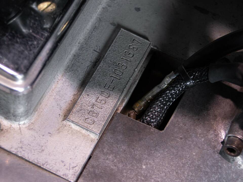 Afbeelding 50/50 van Honda DUMMY (1974)