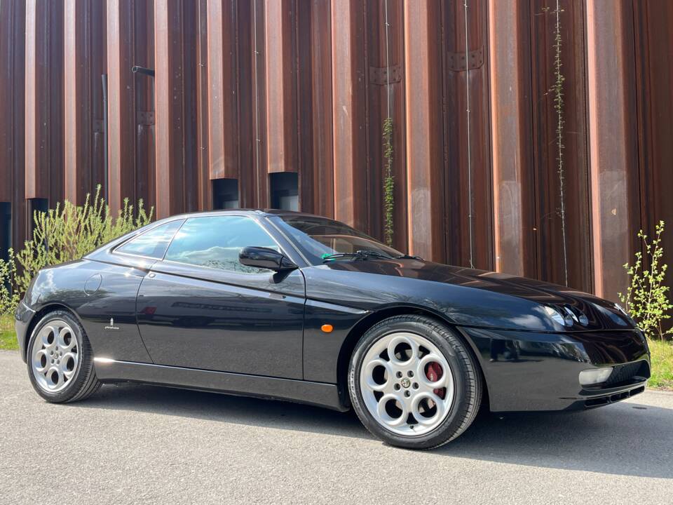Image 3/64 of Alfa Romeo GTV 3.2 V6 24V (2003)