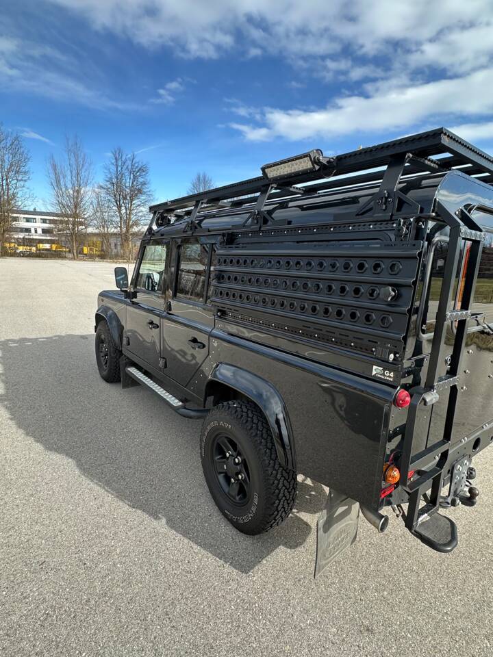 Bild 2/21 von Land Rover Defender 110 (2013)