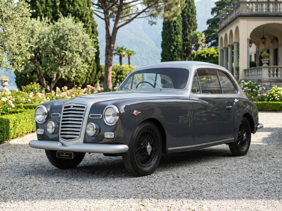 Image 1/50 de Lancia Augusta Ghia (1935)