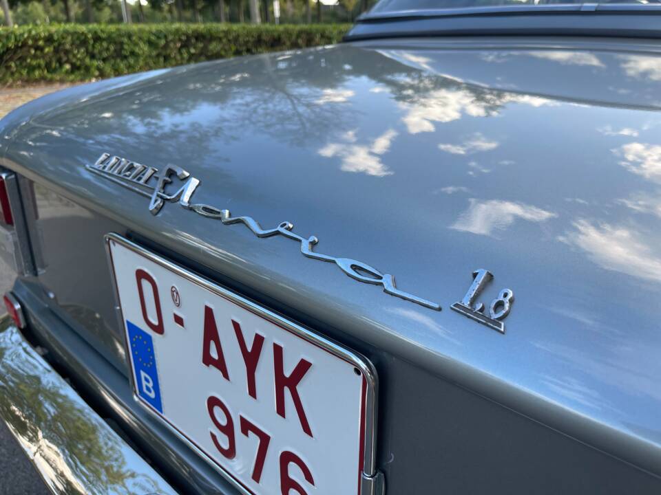 Image 13/18 of Lancia Flavia 1.8 (Vignale) (1968)