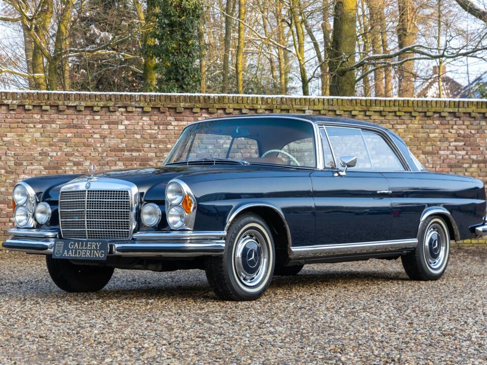 Bild 1/50 von Mercedes-Benz 280 SE 3,5 (1970)