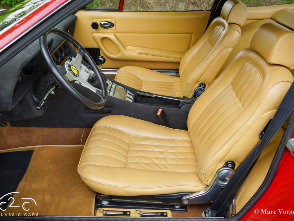 Image 10/80 of Ferrari 365 GTC&#x2F;4 (1972)
