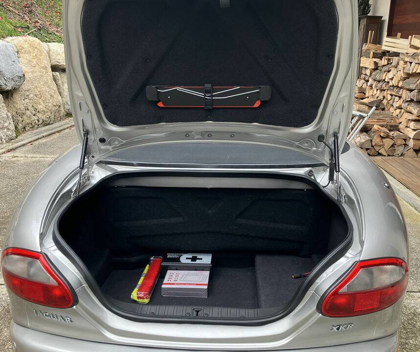 Imagen 7/8 de Jaguar XKR (1999)