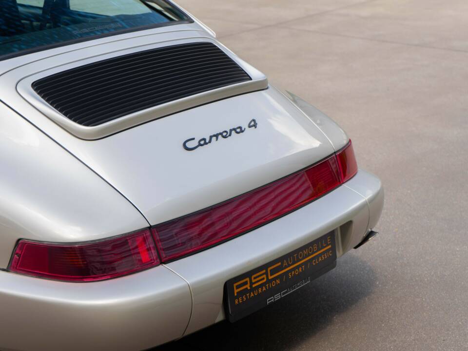Bild 10/31 von Porsche 911 Carrera 4 (1990)