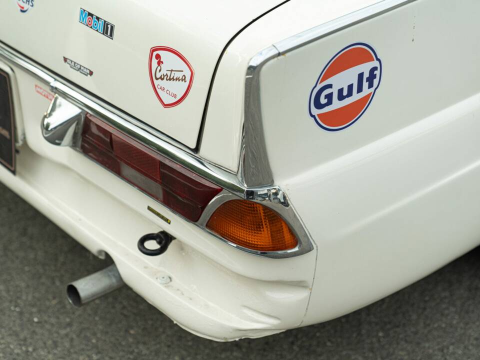 Bild 14/50 von Mercedes-Benz 220 S (1967)