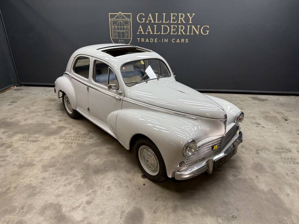 Bild 36/50 von Peugeot 203 C (1960)