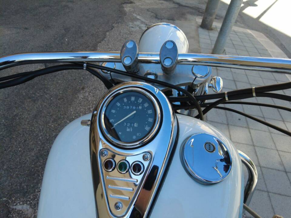 Image 8/10 of Kawasaki VN 800 Vulcan (1999)