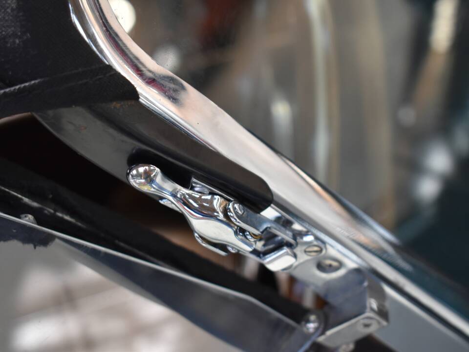 Image 24/39 of Hawk Cobra 289 (1968)