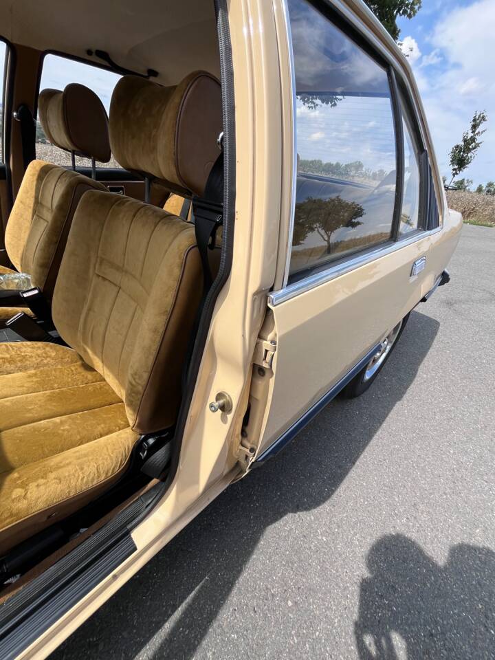 Immagine 19/39 di Opel Commodore 2,5 S (1981)