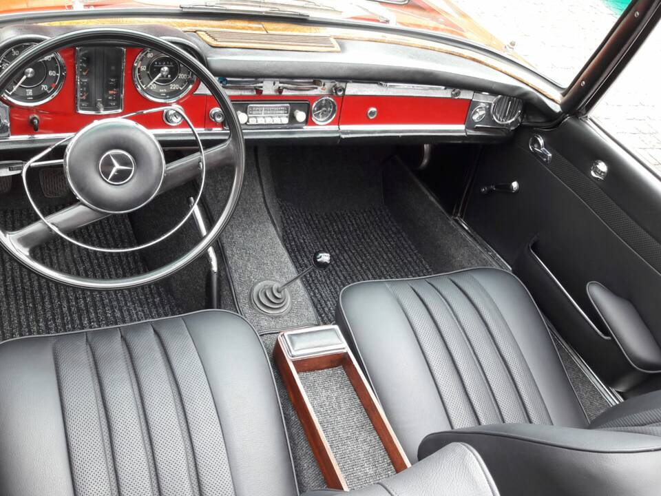 Image 2/5 de Mercedes-Benz 230 SL (1964)