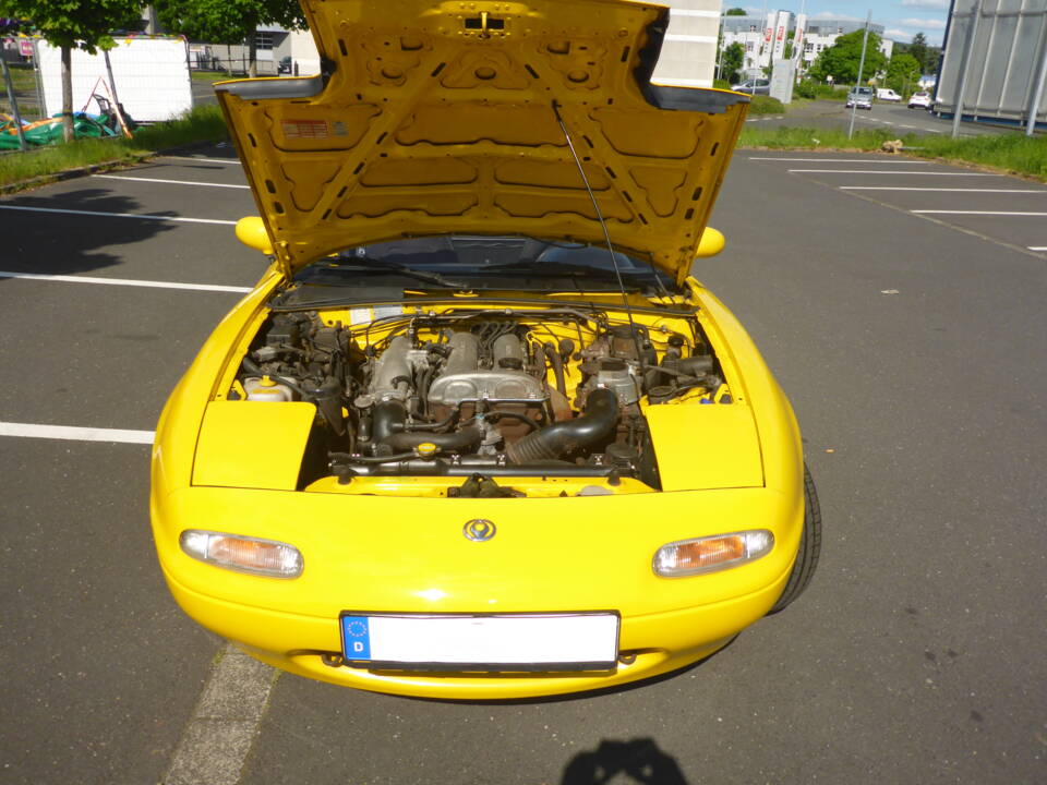 Immagine 21/56 di Mazda MX-5 1.6 (1995)