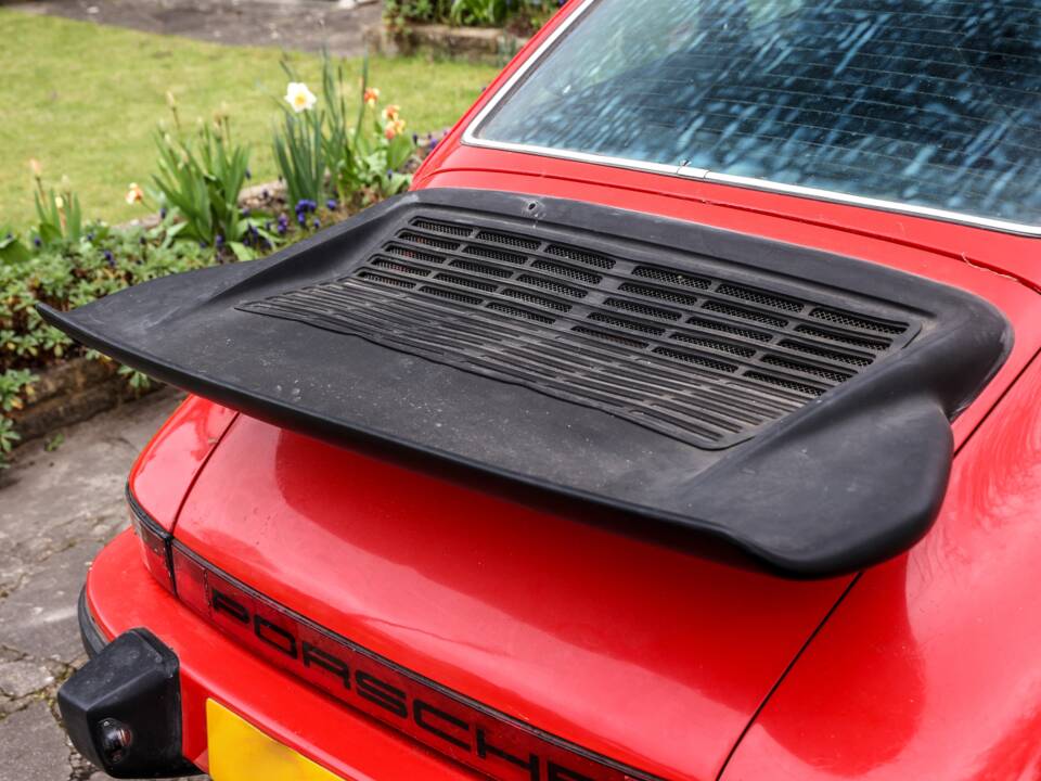 Image 24/49 de Porsche 911 2.7 (1977)