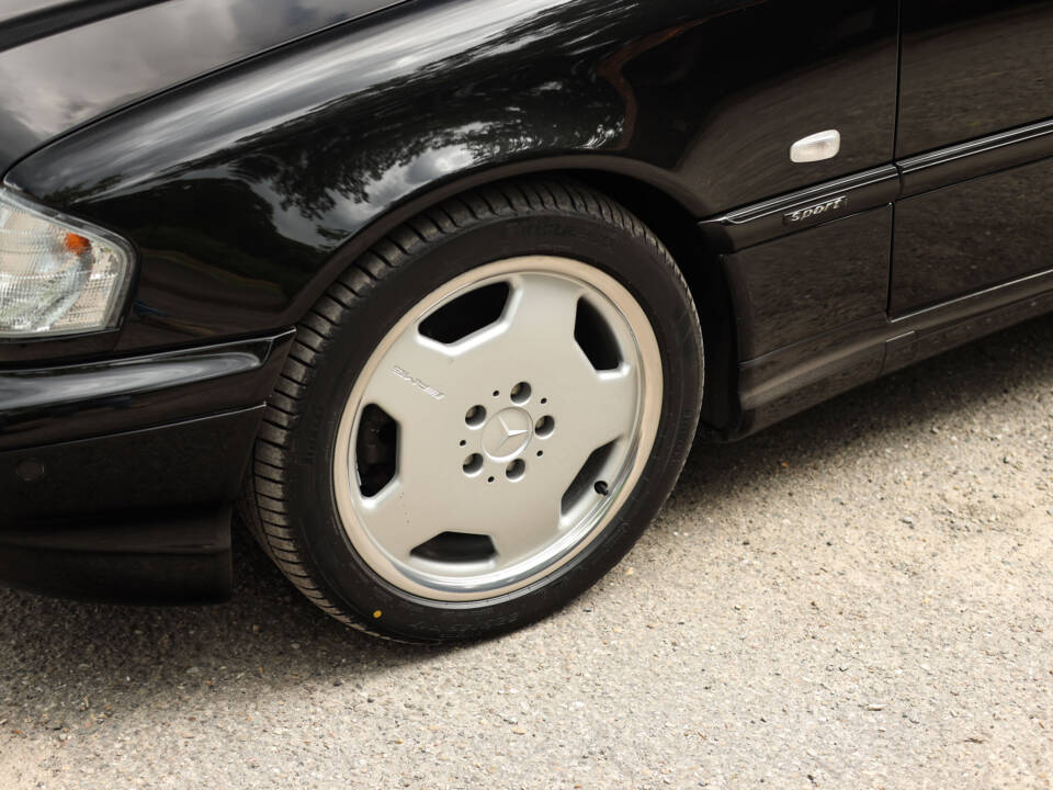Bild 66/89 von Mercedes-Benz C 43 AMG T (1998)