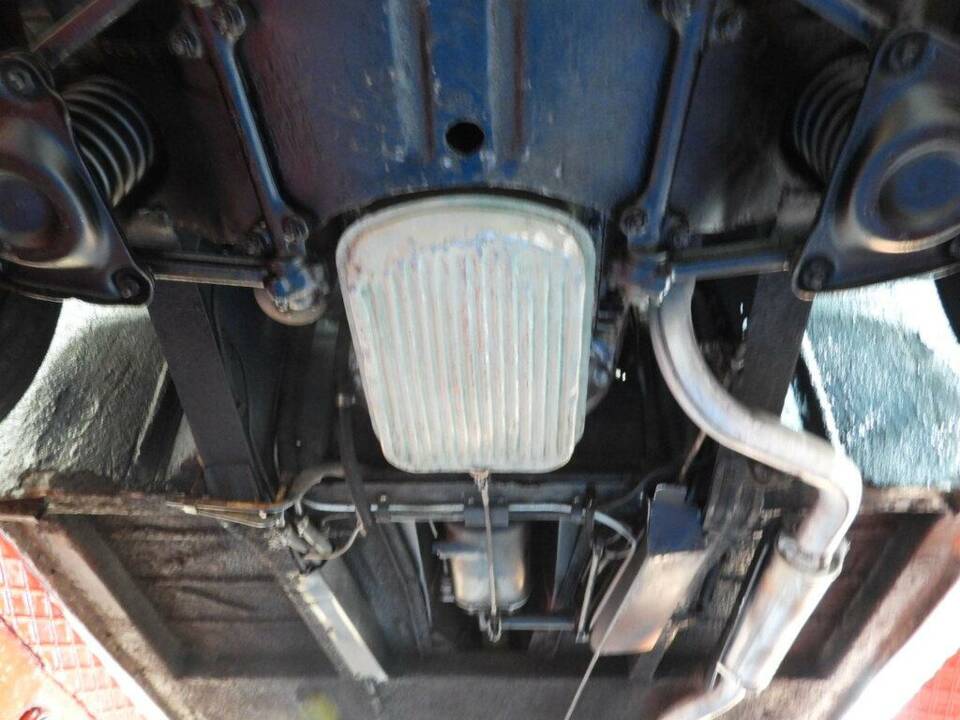 Image 14/15 of Alfa Romeo 2000 Spider (1958)
